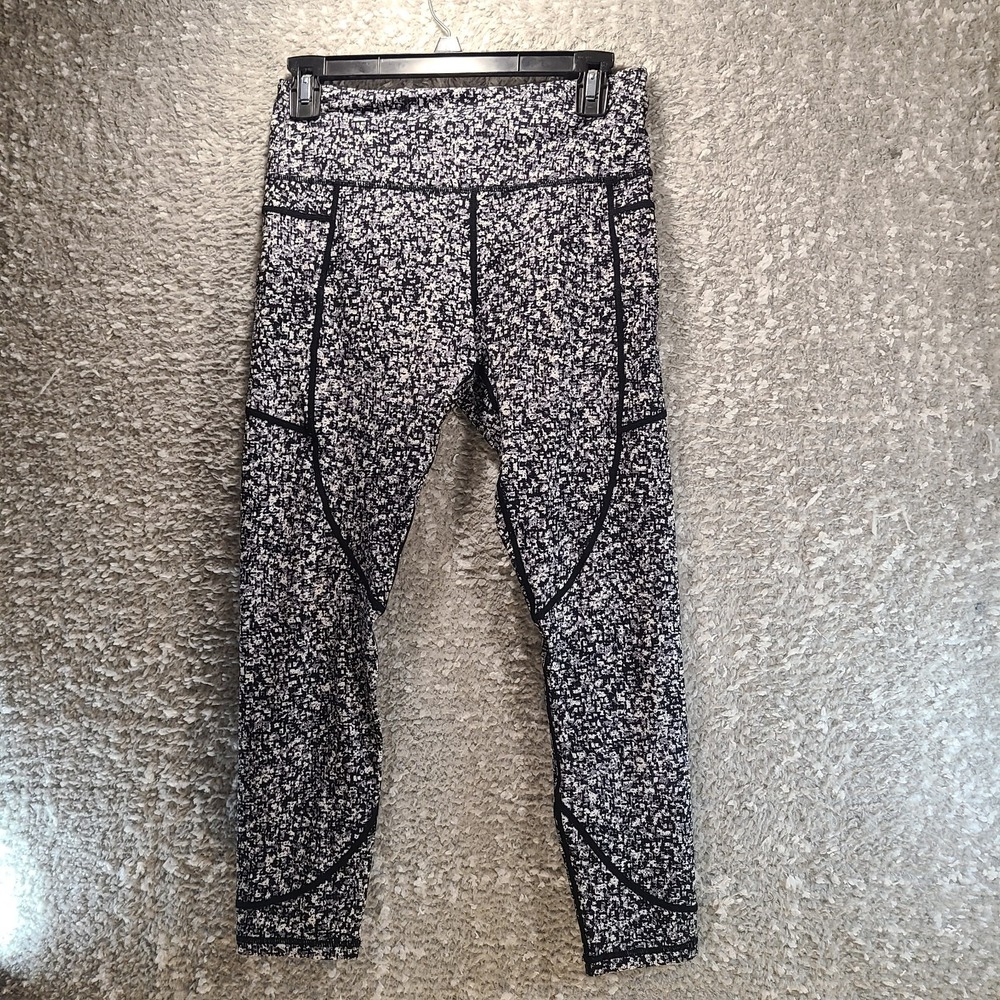Zyia Active Leggings Capri Women's 6-8 Side Pockets Nylon Blend‎